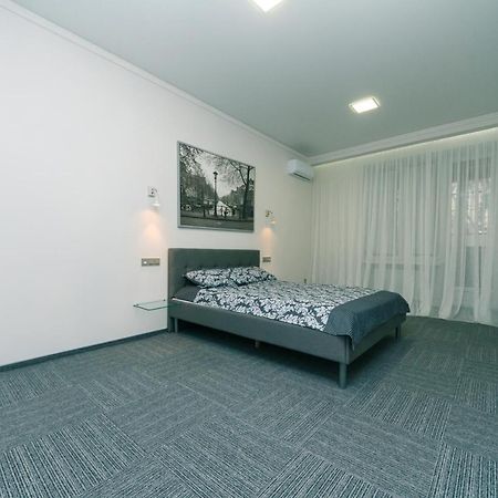 Hotrent City Deluxe Kiev Luaran gambar